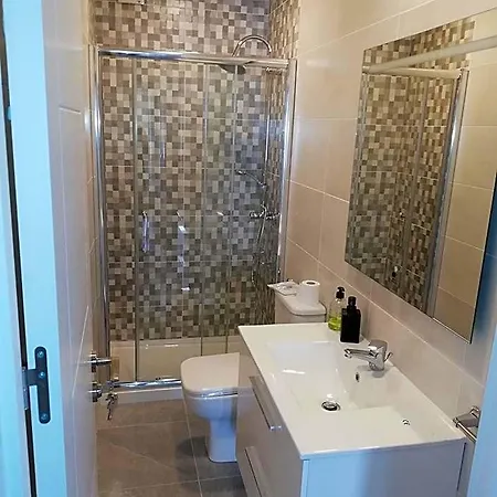 Residencia Compostela 2 Nocleg ze śniadaniem *