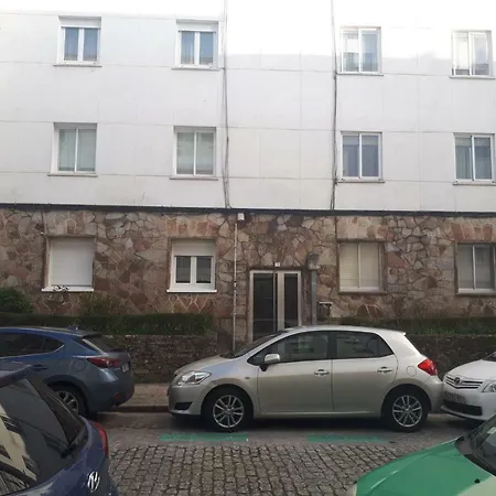 Residencia Compostela 2 *