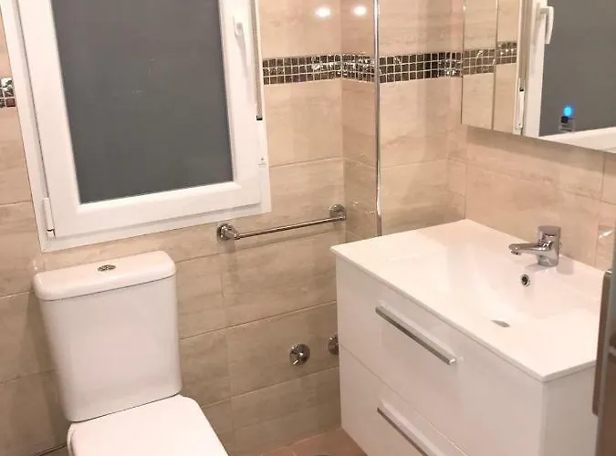 לינה וארוחת בוקר Residencia Compostela 2 *