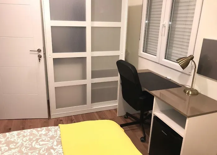 Residencia Compostela 2 فندق مبيت وإفطار